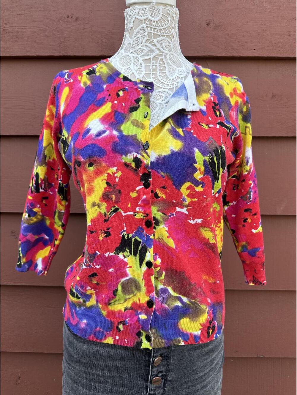 Joseph A. Vibrant Floral Print Cardigan Sweater